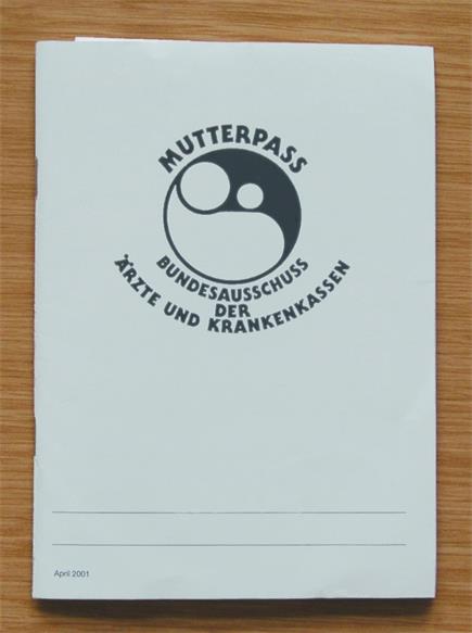 Bild eines unbeschrifteten deutschen Mutterpasses